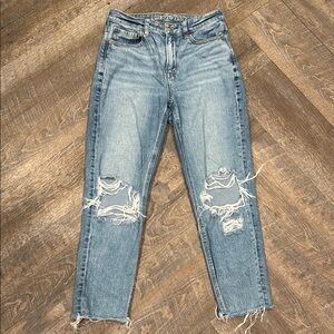 American Eagle Outfitters Women’s Cutoff Mom Jeans